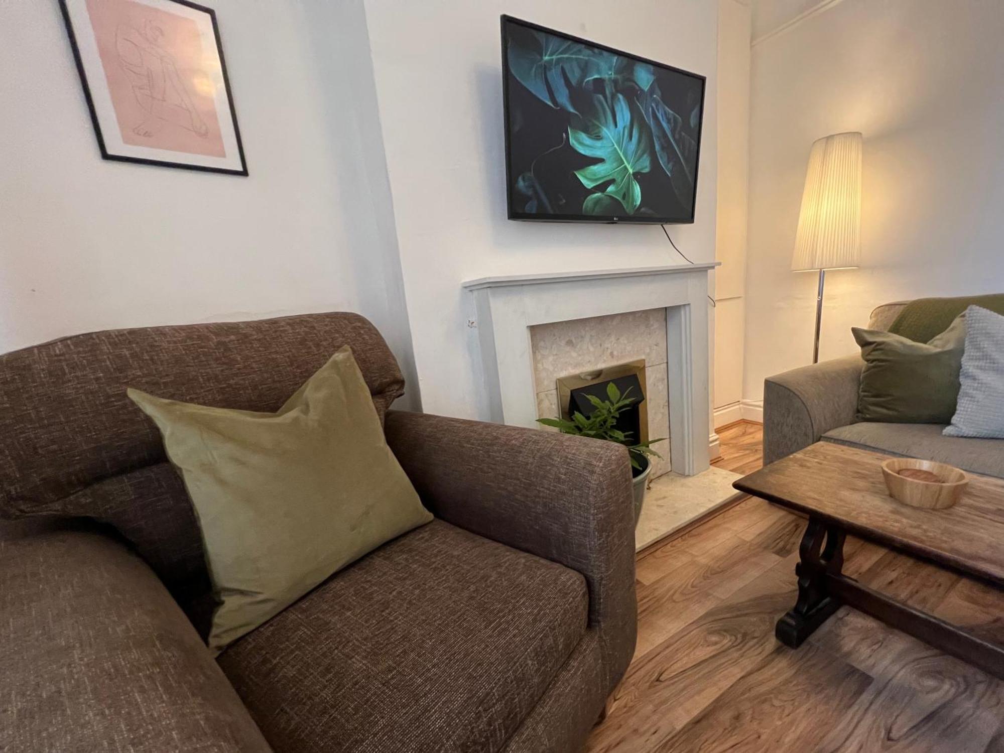 2025 Award Winner Liverpool Ivy House - 4 Bedrooms Exterior foto