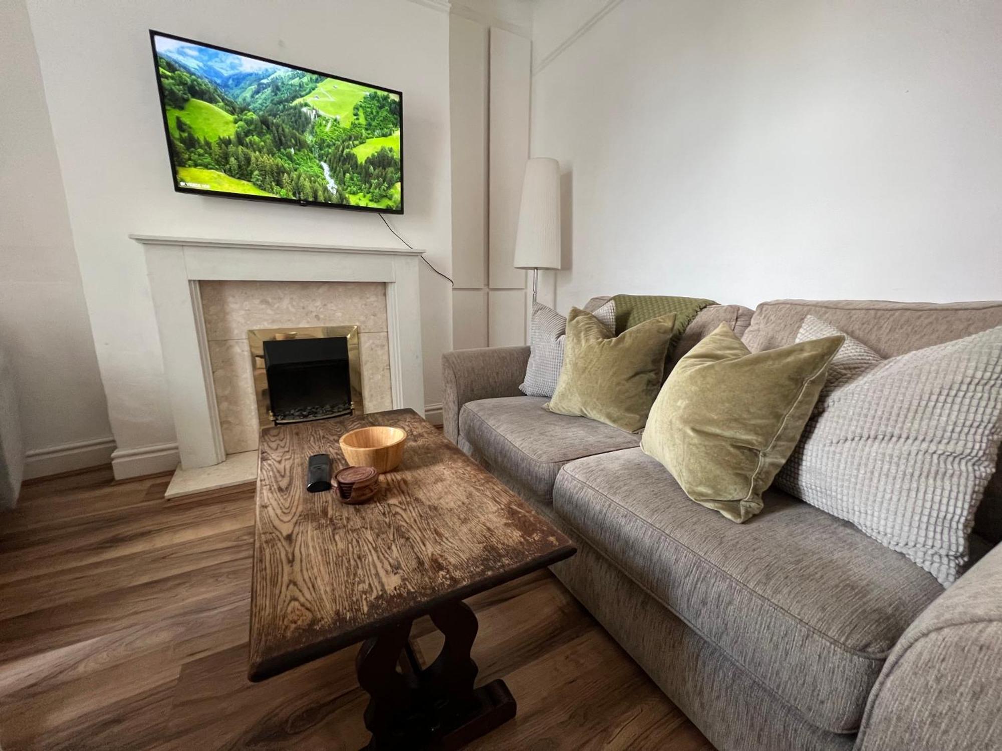 2025 Award Winner Liverpool Ivy House - 4 Bedrooms Exterior foto