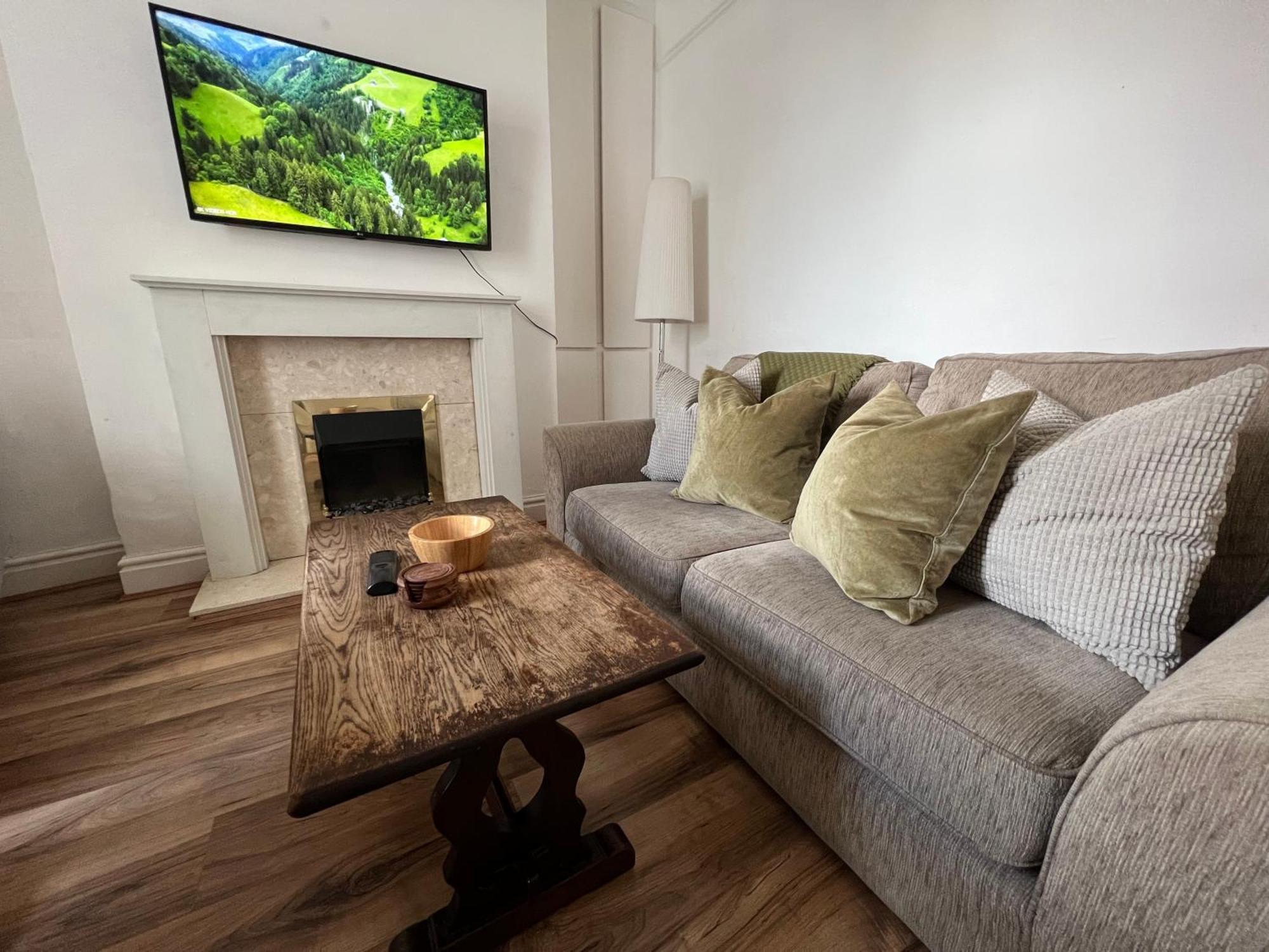 2025 Award Winner Liverpool Ivy House - 4 Bedrooms Exterior foto